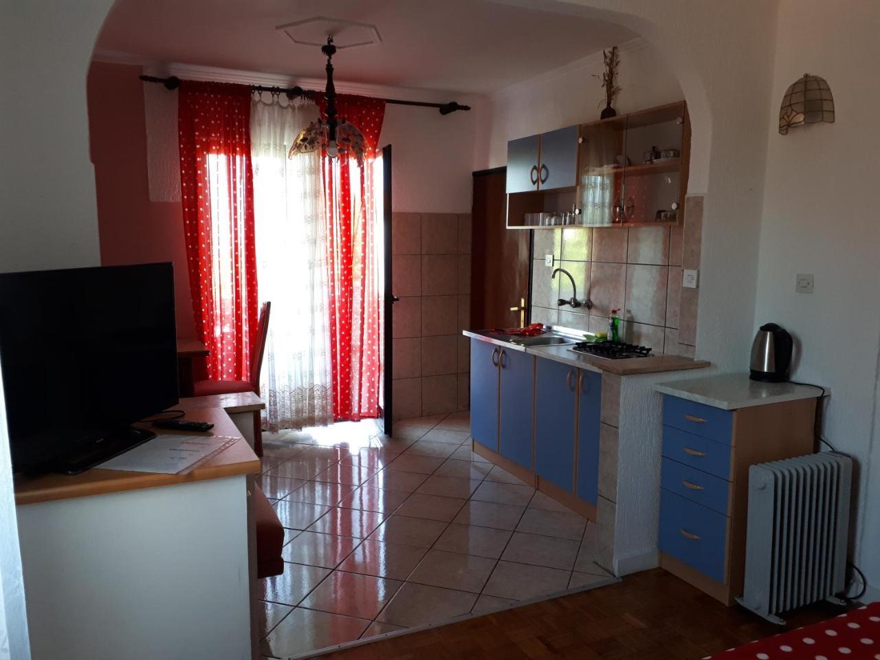 Apartments Vila Ida วานตาชิชี ภายนอก รูปภาพ